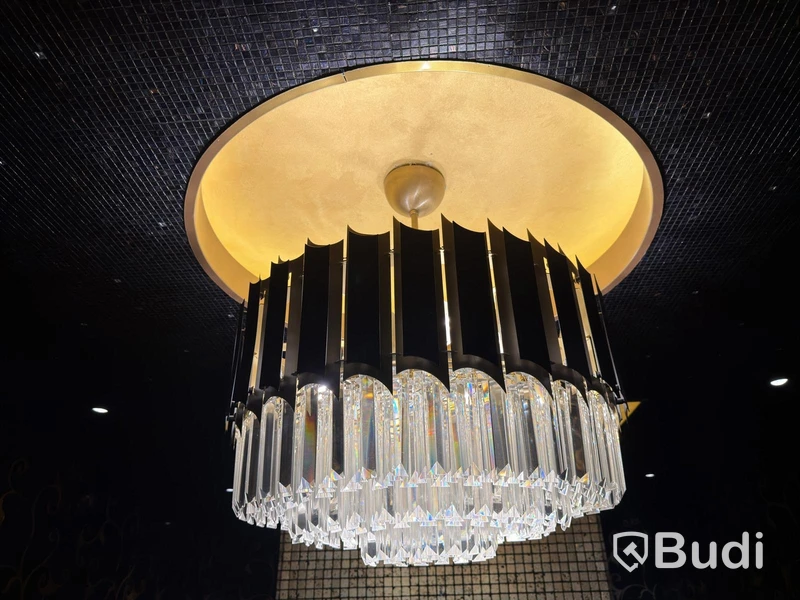 Round chandelier
