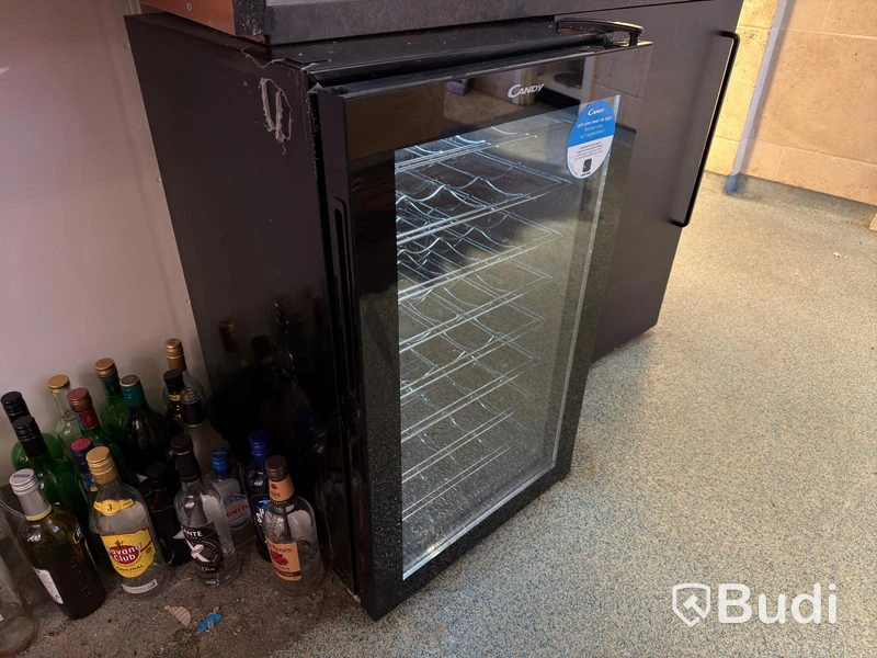 Candy Wine Cooler CWC 150 EM/N, 121 L