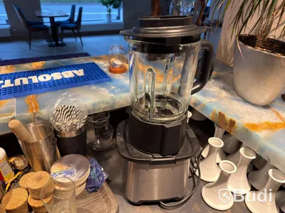Lot of glassware, porcelain, and restaurant and bar accessories