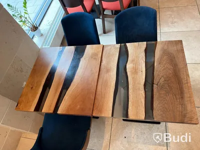 Lot of tables and chairs