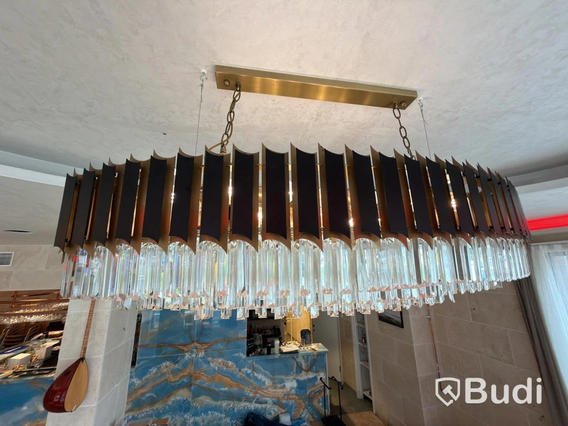 Boat-shaped chandelier.