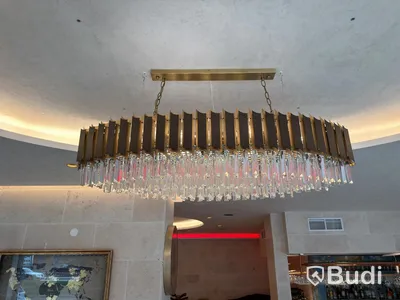 Boat-shaped chandelier.