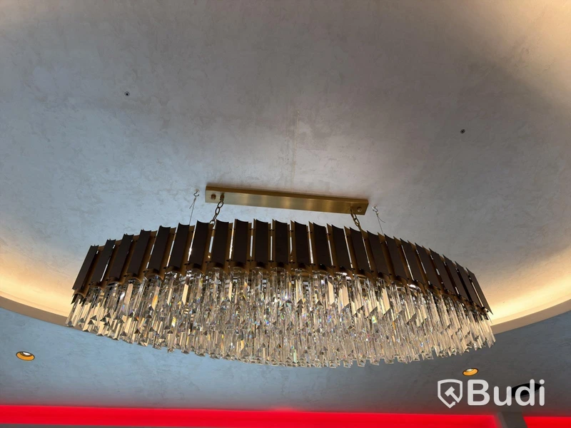 Boat-shaped chandelier.