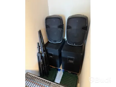 Komplett ljudsystem Vonyx, med 4 högtalare, 2 bas, mixerbord och ljus