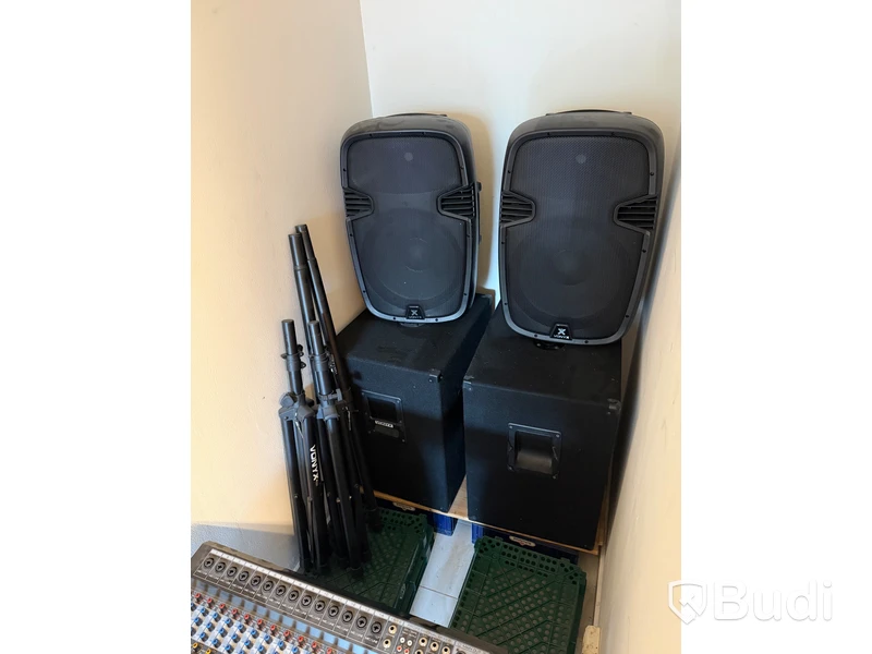 Komplett ljudsystem Vonyx, med 4 högtalare, 2 bas, mixerbord och ljus