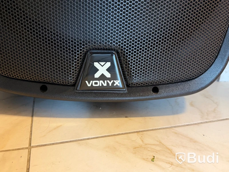 Komplett ljudsystem Vonyx, med 4 högtalare, 2 bas, mixerbord och ljus