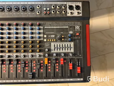 Komplett ljudsystem Vonyx, med 4 högtalare, 2 bas, mixerbord och ljus