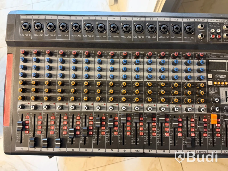 Komplett ljudsystem Vonyx, med 4 högtalare, 2 bas, mixerbord och ljus