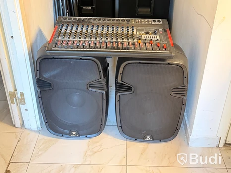 Komplett ljudsystem Vonyx, med 4 högtalare, 2 bas, mixerbord och ljus