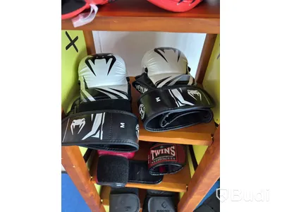 Lot of boxing equipment