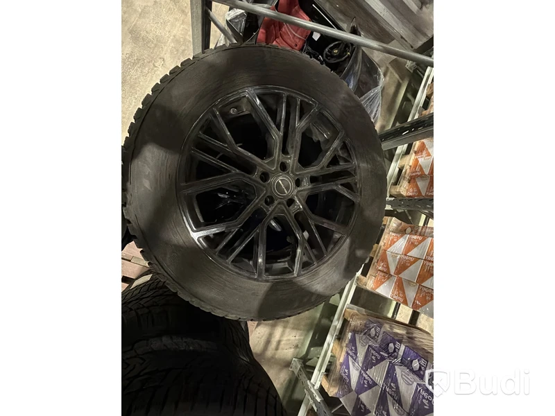 Winter wheels with AMG rims 275/50 R20