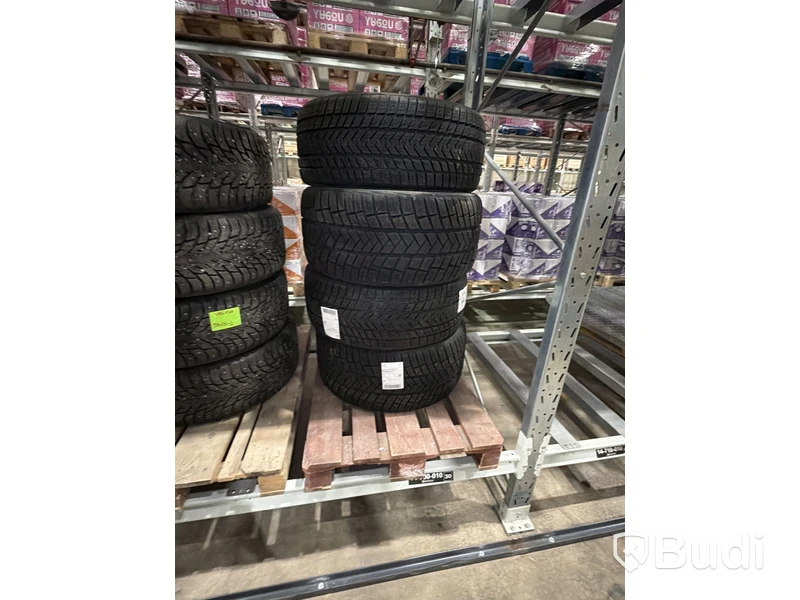 4 SureGrip Pro Winter winter tires, 285/40R22 110V