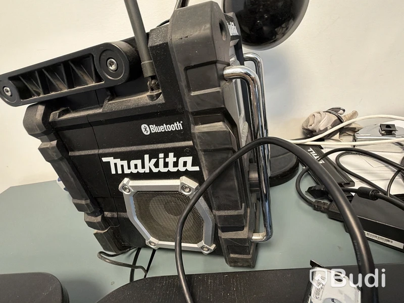 Makita Jobsite Radio with Bluetooth