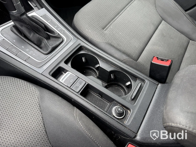 Volkswagen Golf Sportscombi 1.0 TSI DSG -2017 | Dragkrok