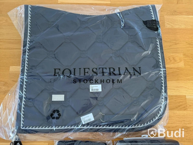 Dressage saddle pad, leg wraps and ear bonnet, Equestrian Stockholm, black/navy