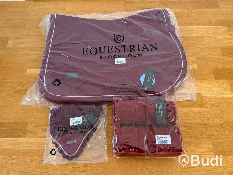 Jumping saddle pad, leg wraps and ear bonnet, Equestrian Stockholm, burgundy