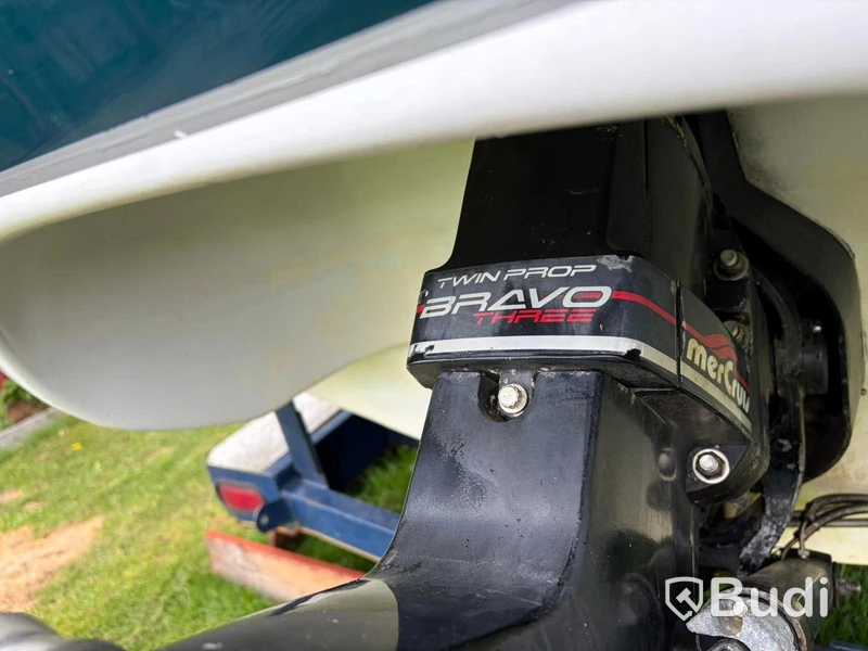 Motorbåt Rinker Captiva | 7,2m | Mercruiser V8
