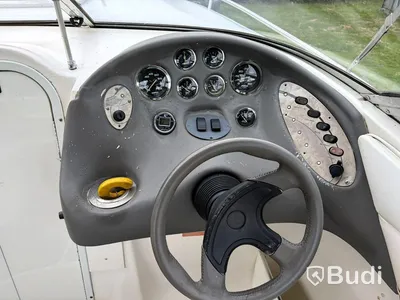 Motorbåt Rinker Captiva | 7,2m | Mercruiser V8