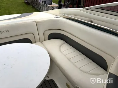 Motorbåt Rinker Captiva | 7,2m | Mercruiser V8