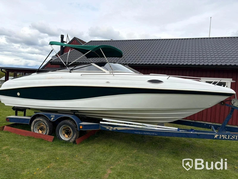 Motorbåt Rinker Captiva | 7,2m | Mercruiser V8
