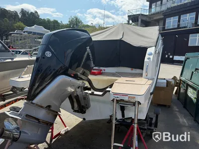 Uttern D77 med Mercury F 250 -2019