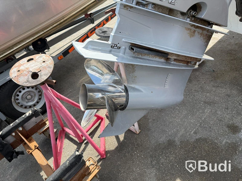 Uttern D77 med Mercury F 250 -2019
