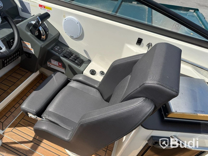 Uttern D77 med Mercury F 250 -2019