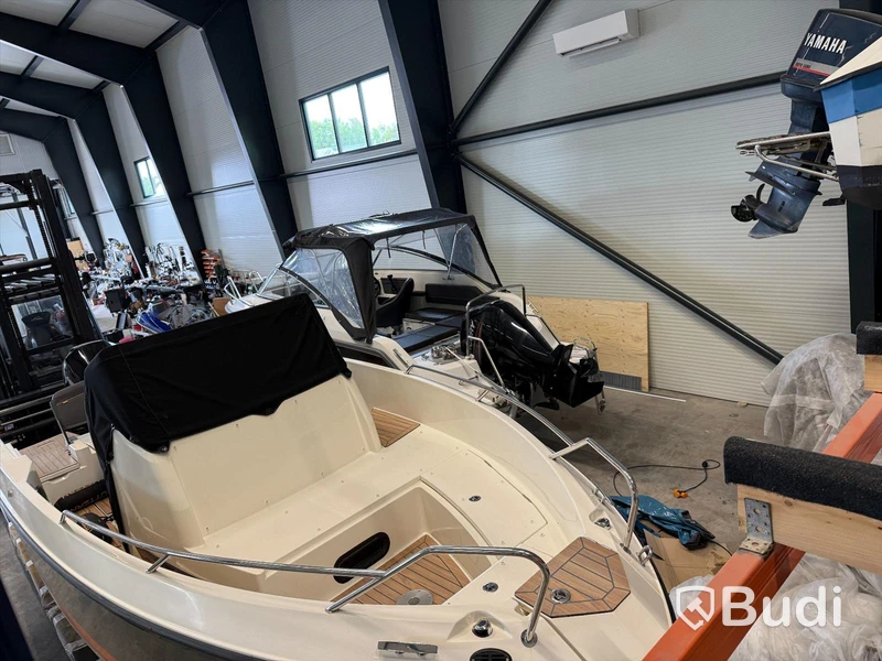 Uttern D77 med Mercury F 250 -2019