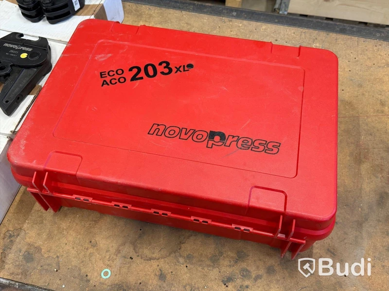 Pressverktyg, Novopress ACO203XL BT, med 6st käftar