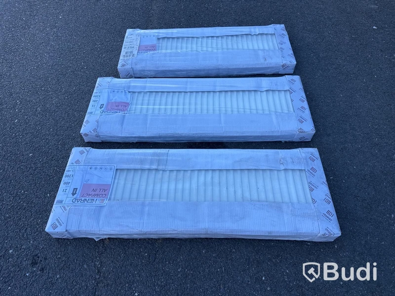 3 st vattenburna radiatorer | Henrad Compact All In Typ 21