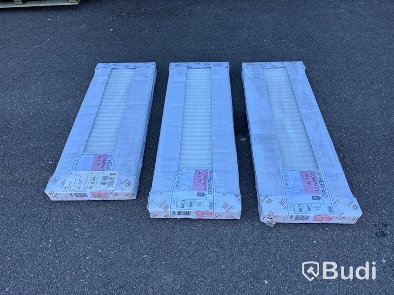 3 st vattenburna radiatorer | Henrad Compact All In Typ 21