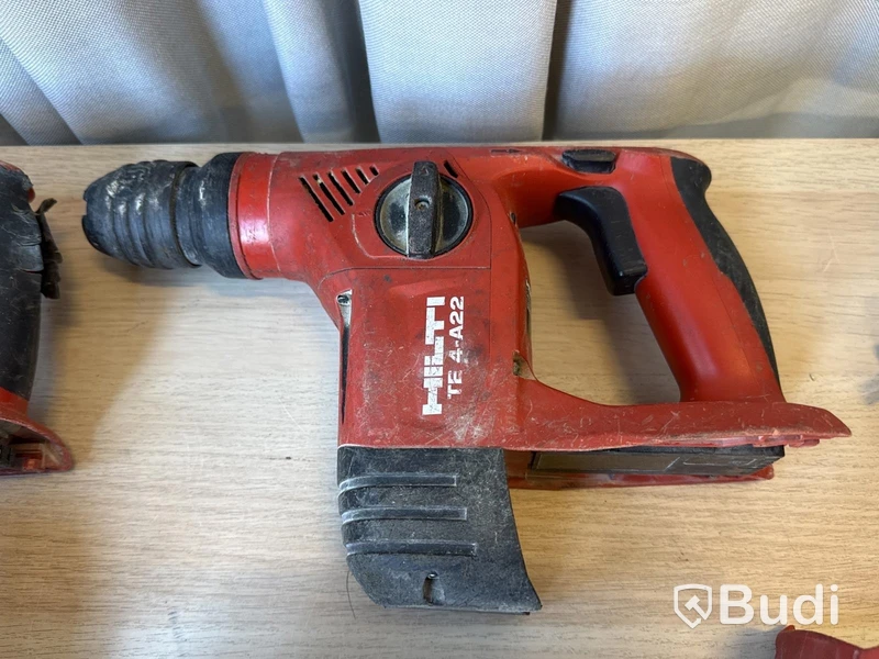 6 st Batterimaskiner Hilti | 3 batterier & 2 laddare