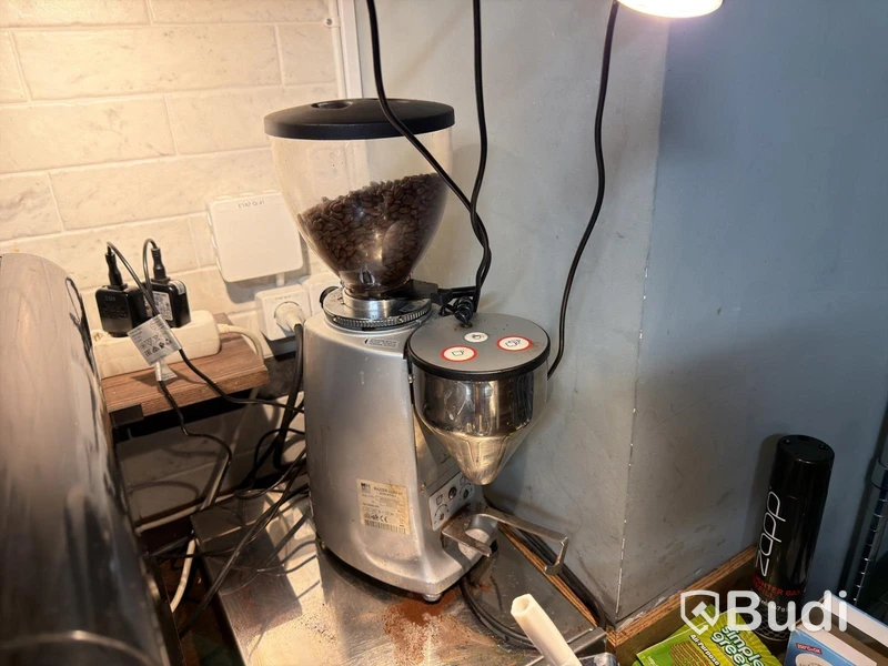 Espressomaskin Conti inkl. Kvarn m.m.