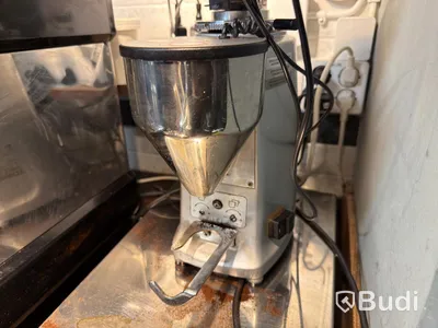 Espressomaskin Conti inkl. Kvarn m.m.