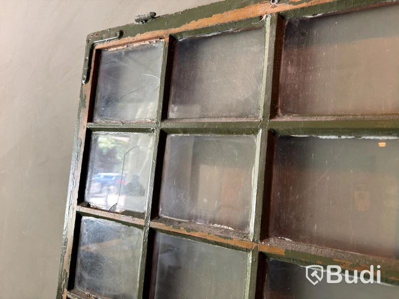 2 glass doors (decorative)