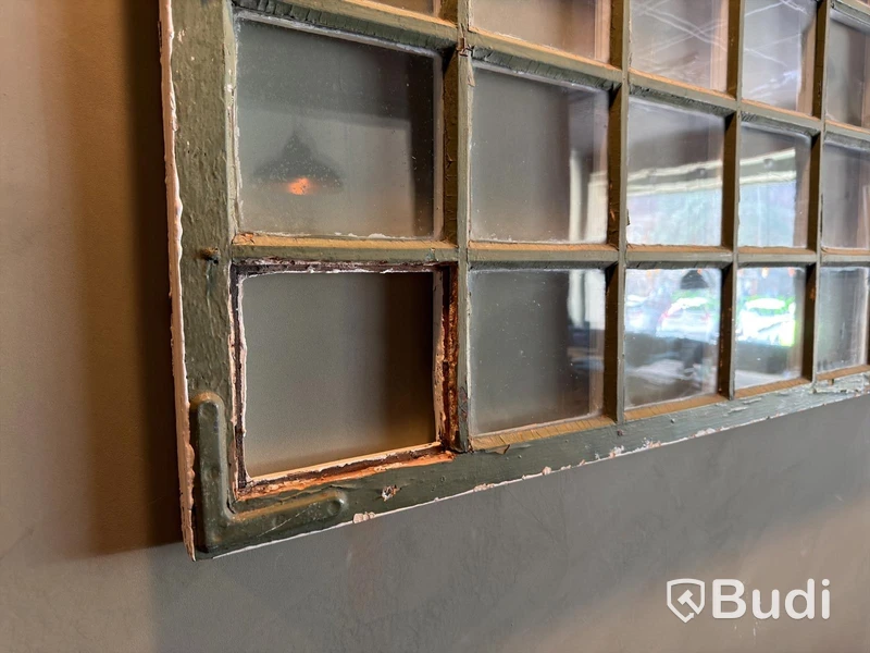 2 glass doors (decorative)