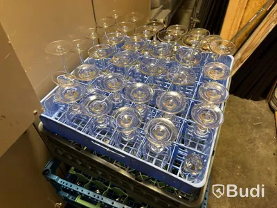 Glas, porslin, bestick, köksutrustning m.m. Stort Parti