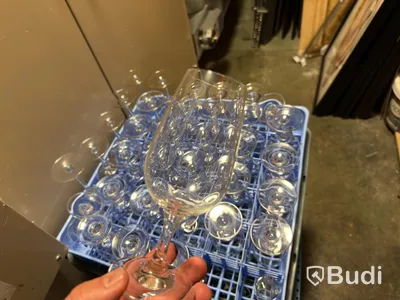 Glas, porslin, bestick, köksutrustning m.m. Stort Parti