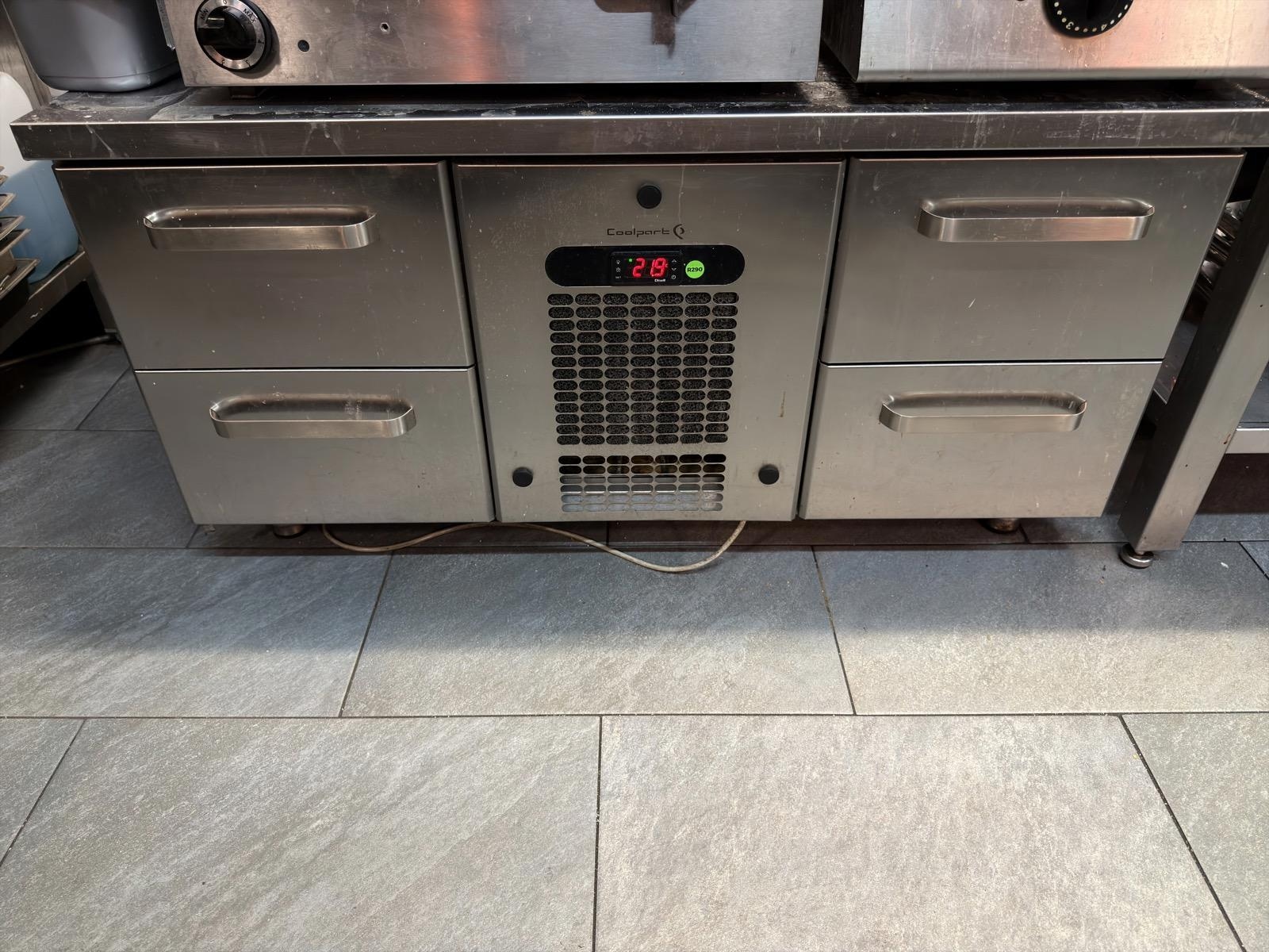 Coolpart VLG 1204 refrigerated counter, 2021