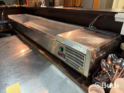 2 refrigerated wells