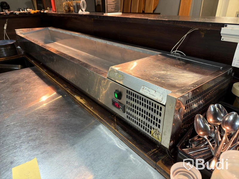 2 refrigerated wells