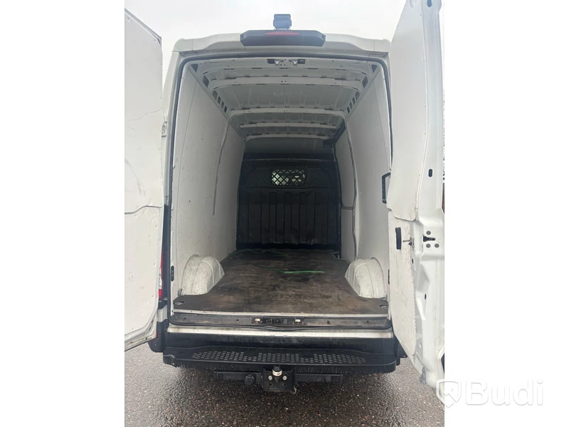 Skåpbil Iveco Daily 35S12 -2018