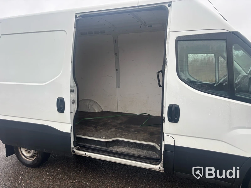 Skåpbil Iveco Daily 35S12 -2018