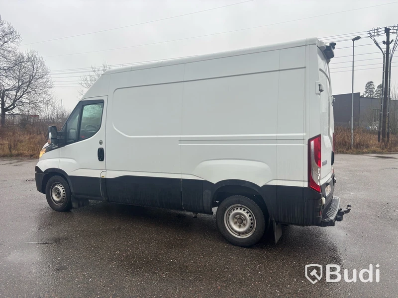 Skåpbil Iveco Daily 35S12 -2018