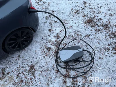 Tesla model S, elbil, barn upp till 8år, laddare