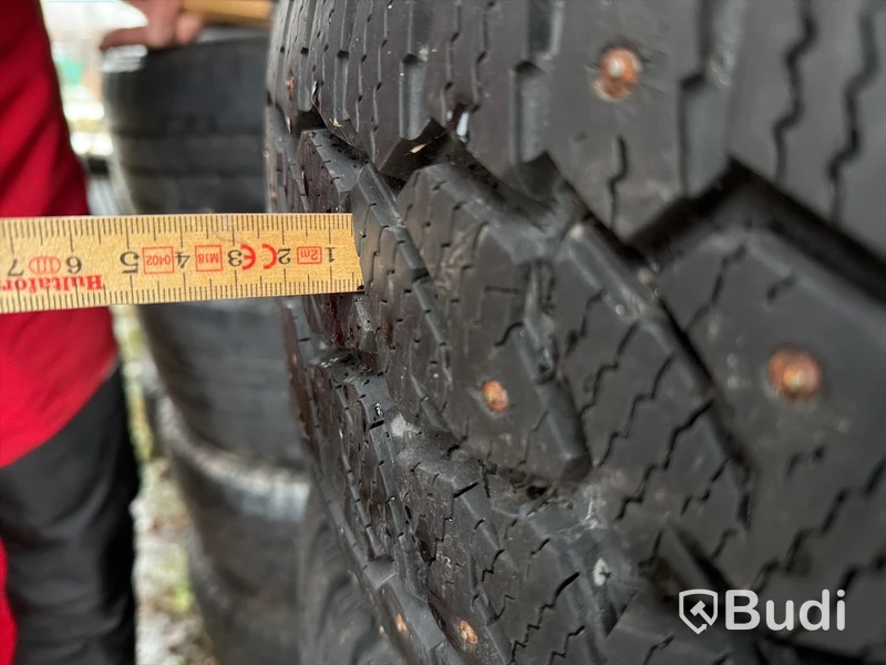 Hjul Linglong 235/65R16C med fälg