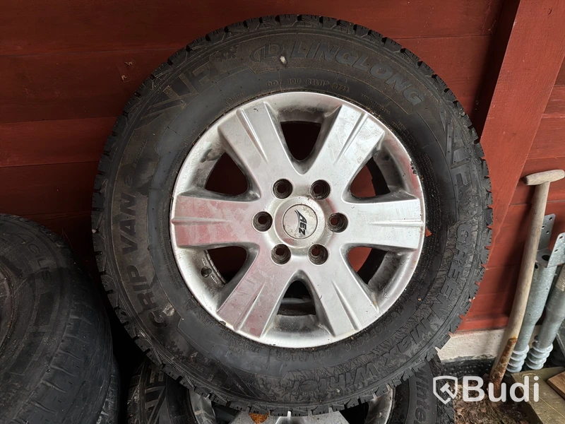 Hjul Linglong 235/65R16C med fälg