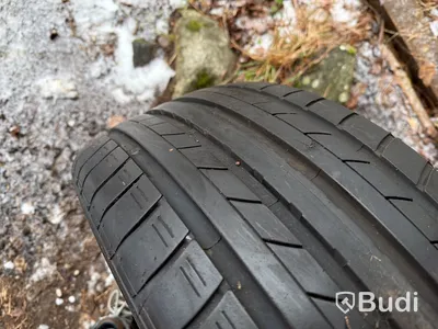 Däck Dunlop 245/45ZR19 98Y