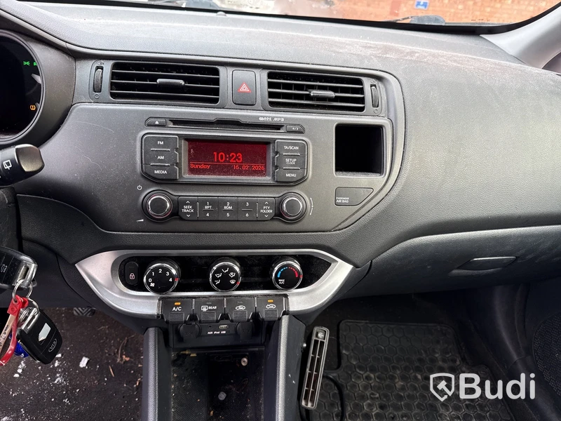 Kia Rio 1,2 | 11971 mil | Manuell | 2014
