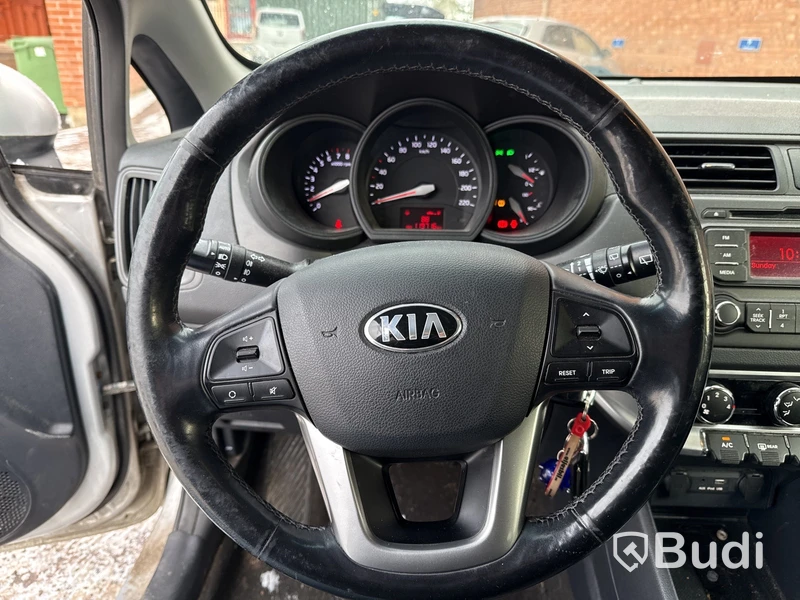 Kia Rio 1,2 | 11971 mil | Manuell | 2014